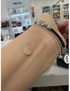 Base de Maquillaje Líquido HD 2