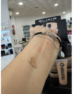 Base de Maquillaje Líquido HD 2