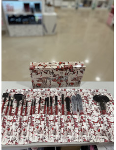 Manta de 18 pinceles de Maquillaje 2