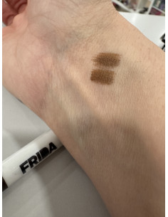 Lápiz de Cejas Líquido Frida 4 puntas 2