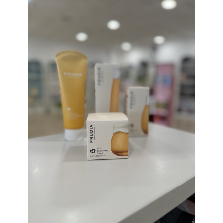 Crema Iluminadora VitaminaC Frudia 55gr
